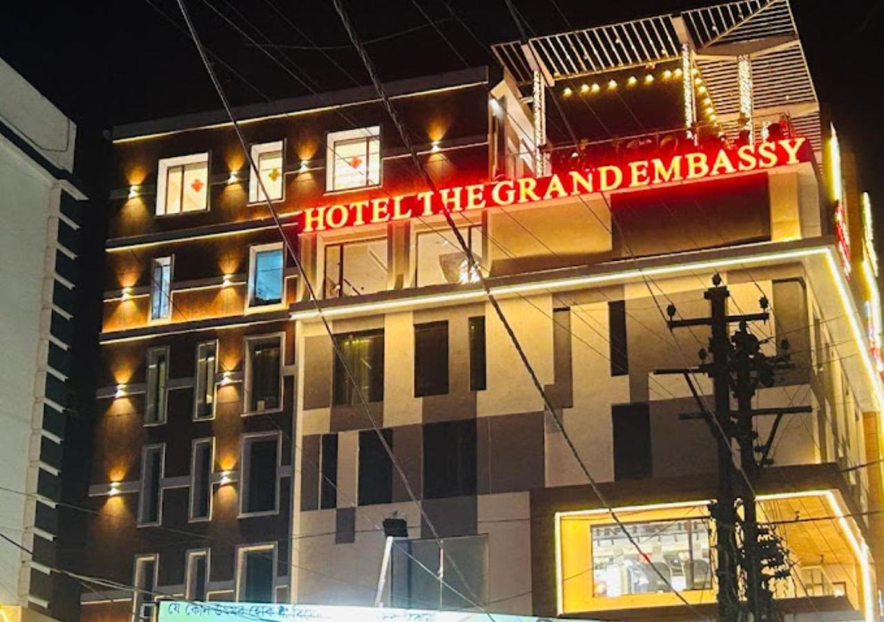The Grand Embassy Hotel West Bengal Māldah Extérieur photo